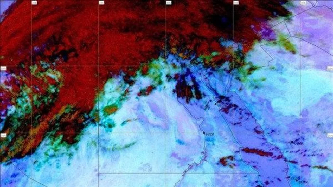 سحب كثيفة وأتربة.. تحذيرات الأرصاد من تقلبات طقس الأربعاء بجميع المحافظات
